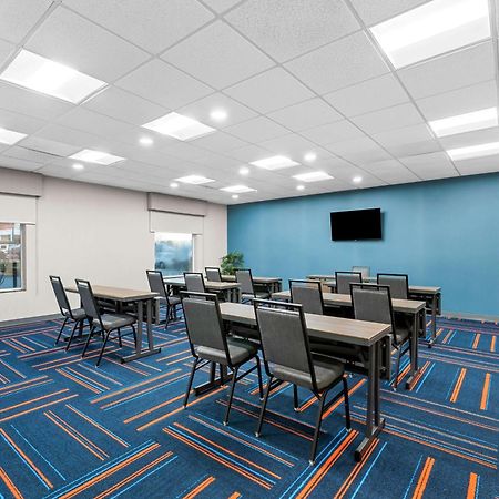 Hampton Inn & Suites Charlotte-Airport Екстериор снимка