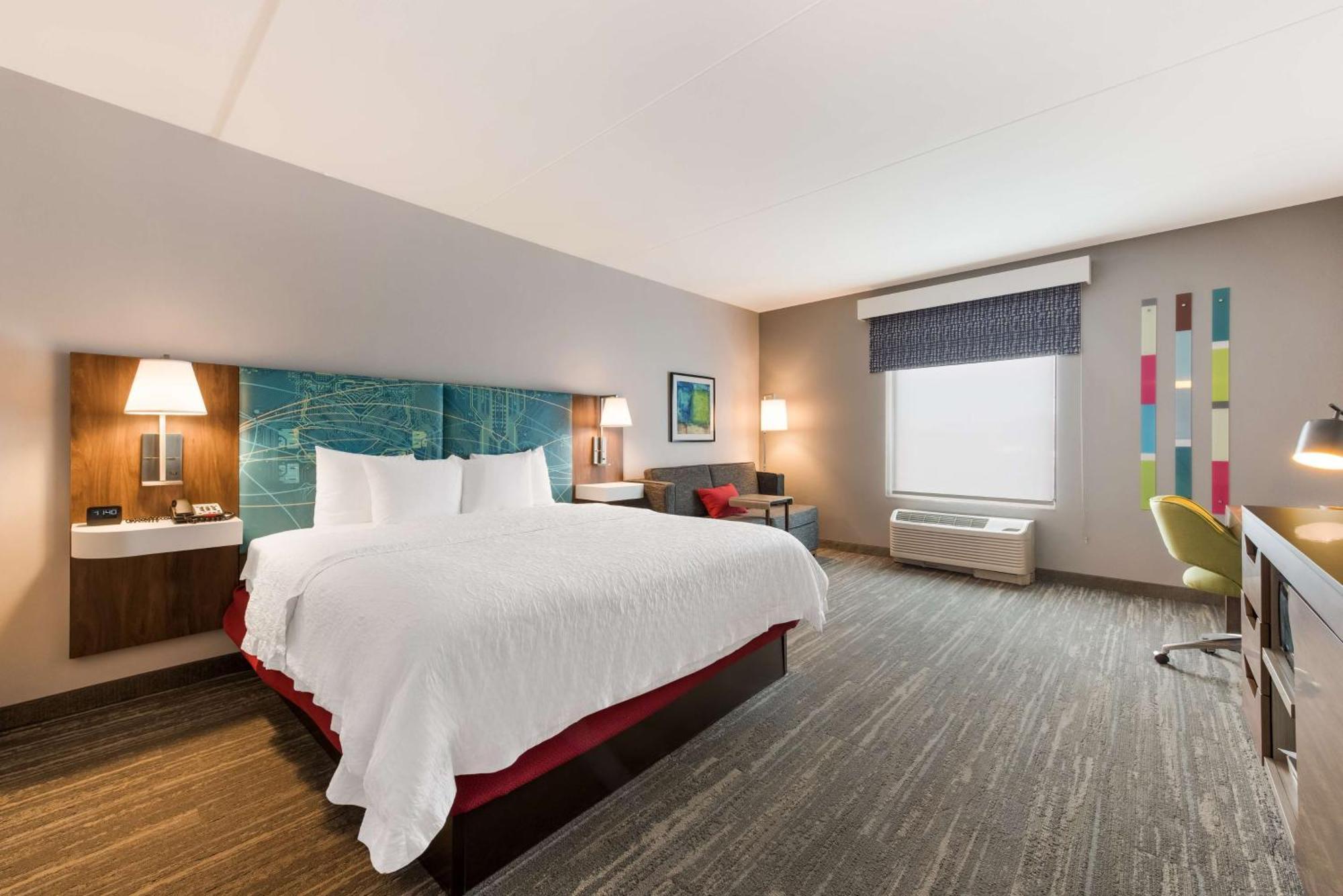 Hampton Inn & Suites Charlotte-Airport Екстериор снимка