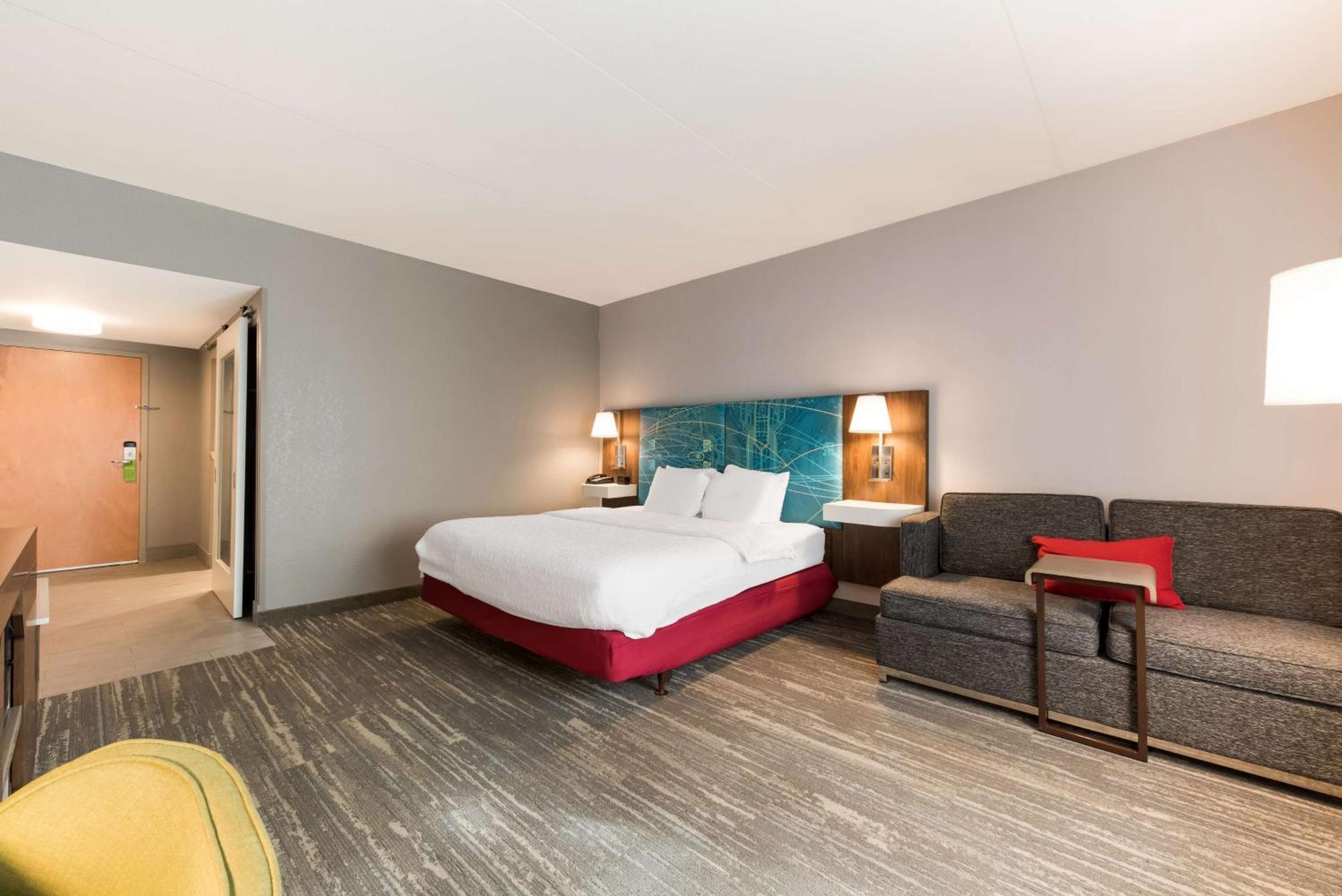 Hampton Inn & Suites Charlotte-Airport Екстериор снимка